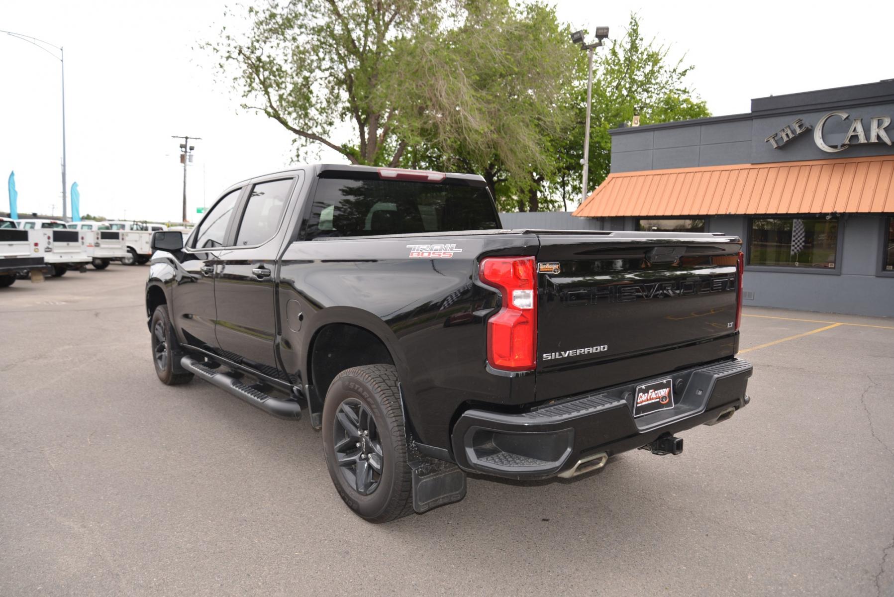 2019 Black /Gray Chevrolet Silverado 1500 LT Z71 Trail Boss (1GCPYFED9KZ) with an 5.3 V8 engine, 8 speed automatic transmission, located at 4562 State Avenue, Billings, MT, 59101, (406) 896-9833, 45.769516, -108.526772 - 2019 Chevrolet Silverado 1500 LT Trail Boss Crew Cab 4WD - One owner! 5.3L V8 OHV 16V engine - 8 speed automatic transmission - 4WD - 76,924 miles - Inspected and serviced - copy of inspection and work performed as well as a full vehicle history report provided LT Trail Boss package - air con - Photo #4